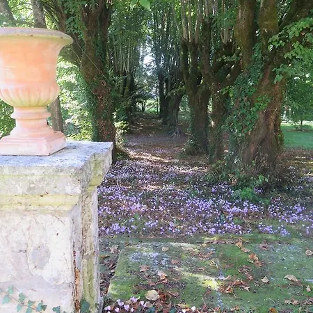 Le Clos Du Colombier Lägenhet Jonzac