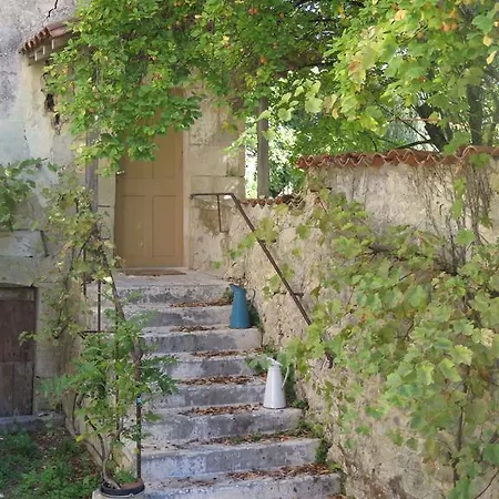 Lägenhet Le Clos Du Colombier