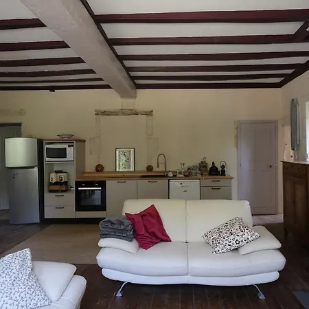 Le Clos Du Colombier Lägenhet Jonzac